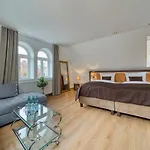 Hotel Am Fischmarkt 3*
