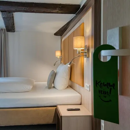 Hotel Am Fischmarkt 3*