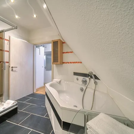 Am Fischmarkt 3* שטאדה