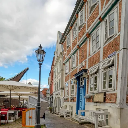 Hotel Am Fischmarkt 3*