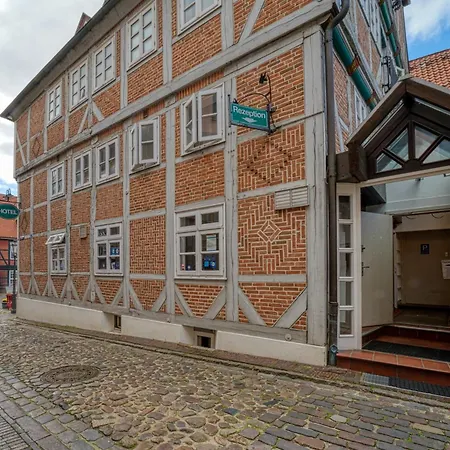 Am Fischmarkt 3*