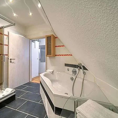 Hotel Am Fischmarkt 3*